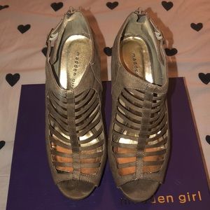 Madden girl wedges